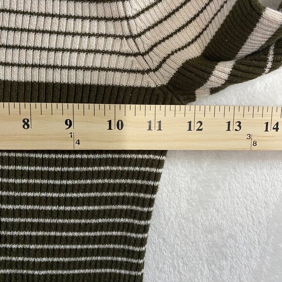 Romeo and Juliet Couture Olive Tan lace Up Long Sleeve Top Rayon - Size Medium - Picture 7 of 9